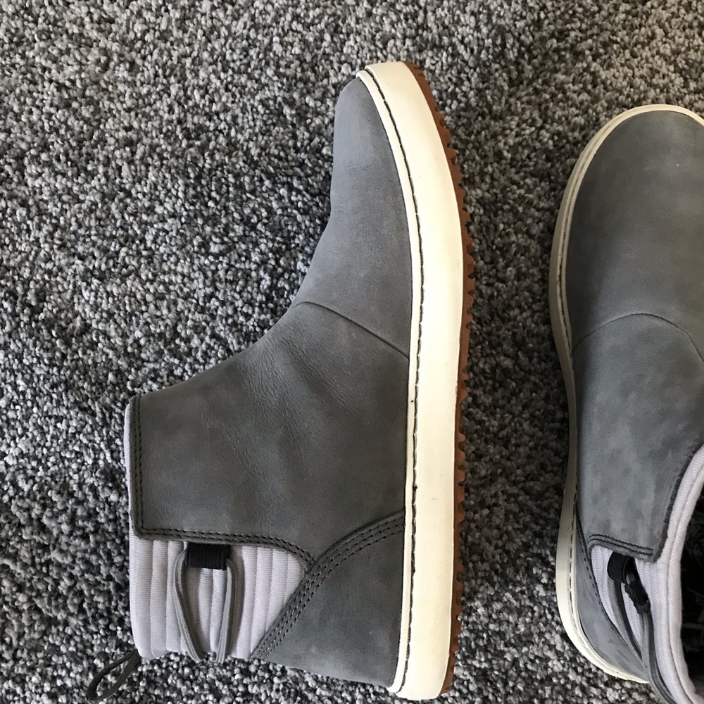 LL Bean Boots- size 7.5 Slip On - Picture 3 of 6